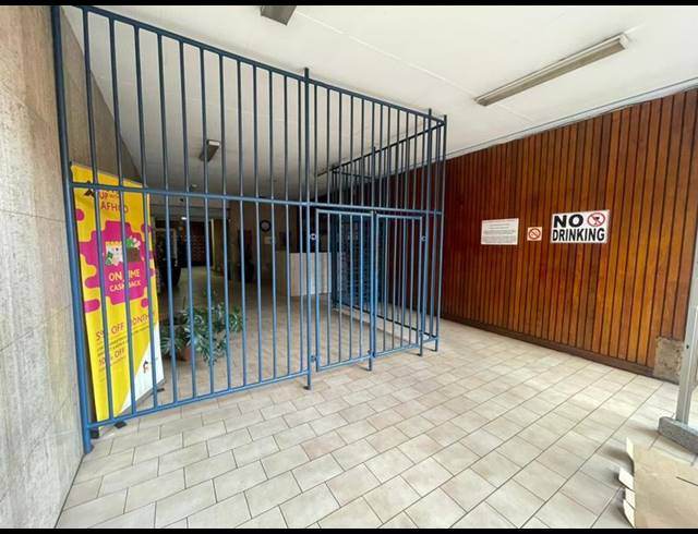 2 BEDROOM APARTMENT FOR SALE IN BRAAMFONTEIN